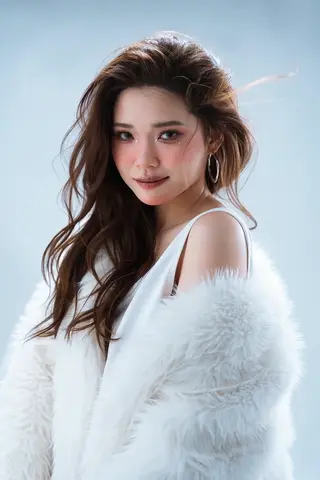 Wan 3.0 clip: studio portrait of a woman in a white fur wrap looking back over her shoulder